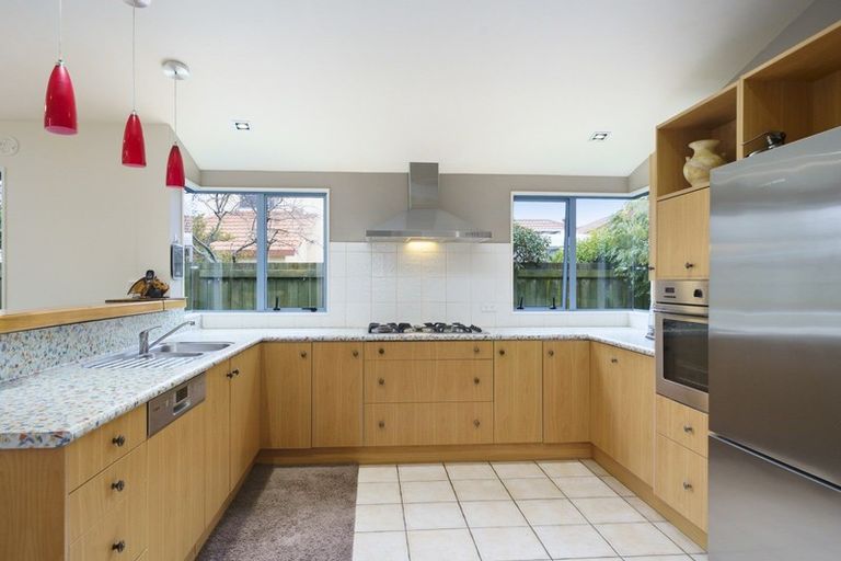 Photo of property in 60 Navigation Drive, Whitby, Porirua, 5024