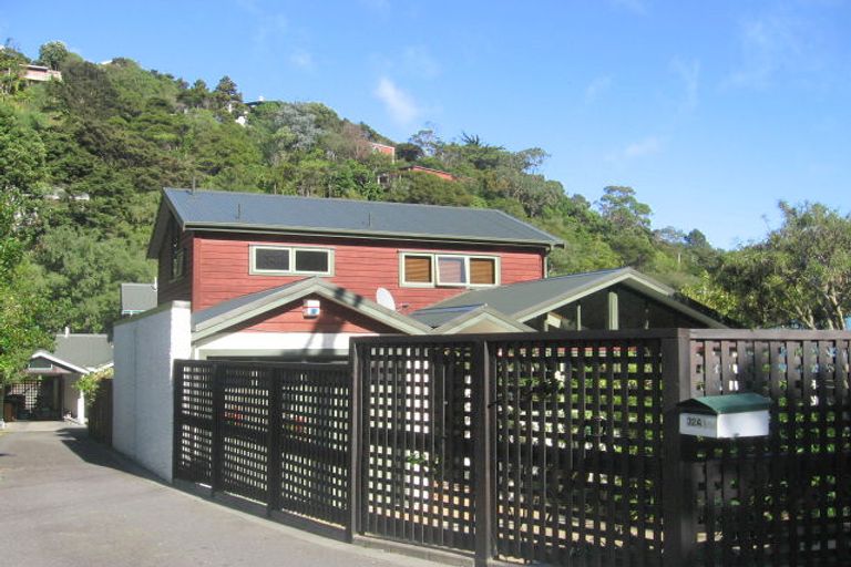 Photo of property in 32 Kotari Road, Days Bay, Lower Hutt, 5013