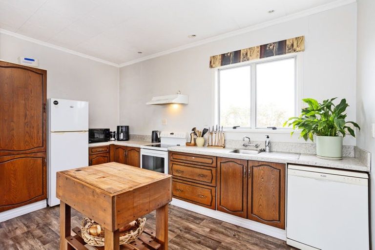 Photo of property in 787 Queens Drive, Waikiwi, Invercargill, 9810