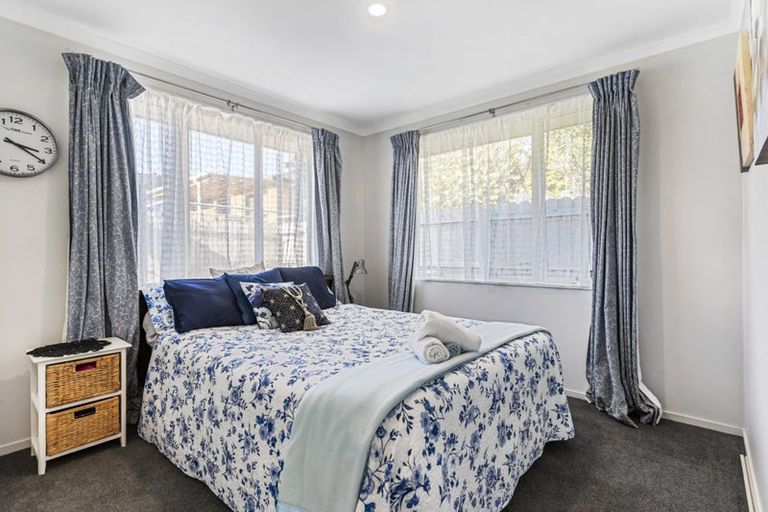 Photo of property in 11 Gendo Avenue, Henderson, Auckland, 0612