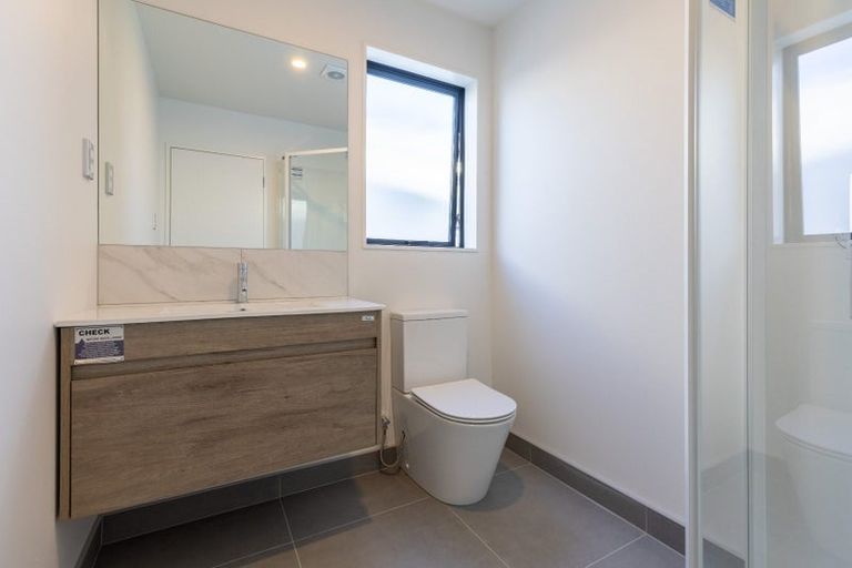 Photo of property in 6c Kaweka Street, New Lynn, Auckland, 0600