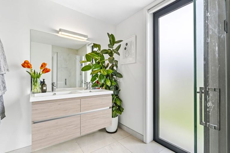 Photo of property in 26 Stackbrae Avenue, Wanaka, 9305