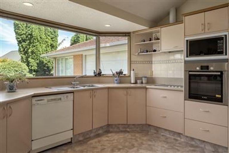 Photo of property in 3 Wiltshire Mews, Avonhead, Christchurch, 8042