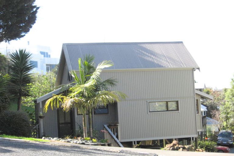 Photo of property in 8b Granfield Place, Te Kamo, Whangarei, 0112