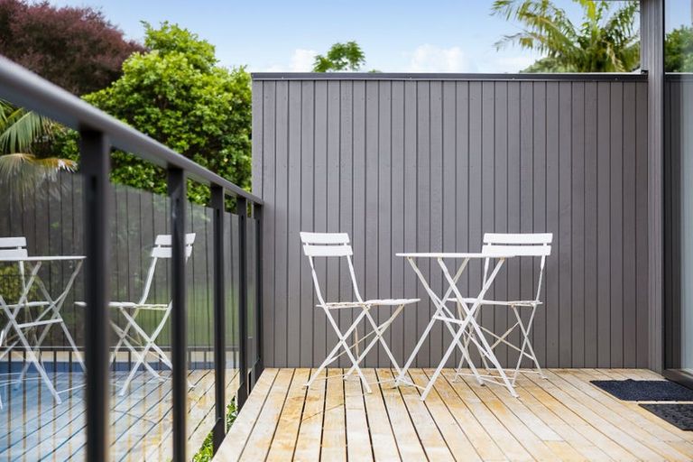 Photo of property in 35 Rock Isle Road, Torbay, Auckland, 0630