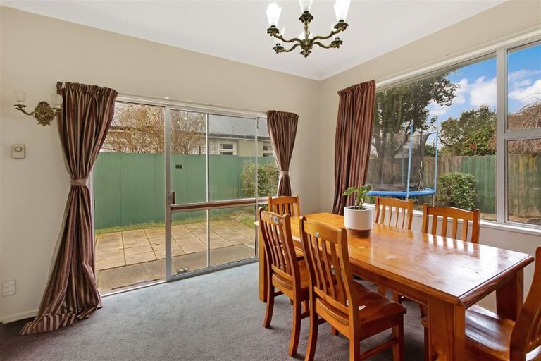 Photo of property in 32a Nortons Road, Avonhead, Christchurch, 8042