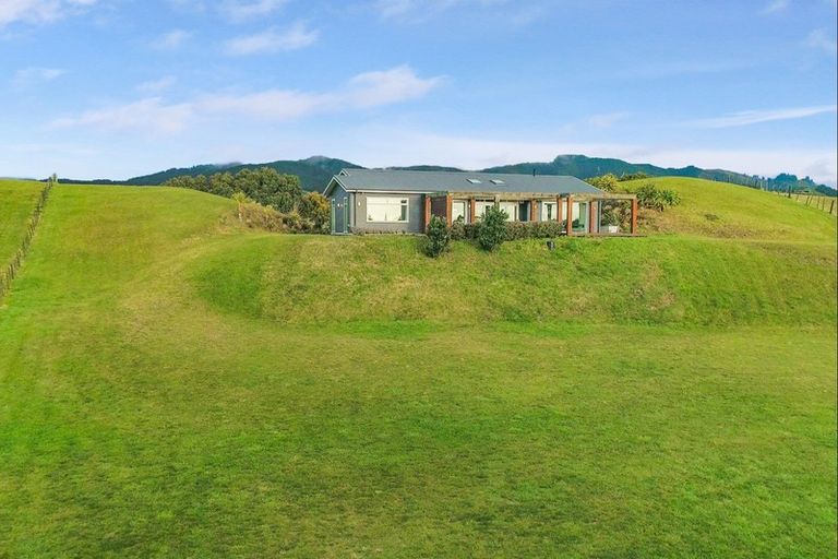 Photo of property in 184-186 Milne Drive, Paraparaumu, 5032