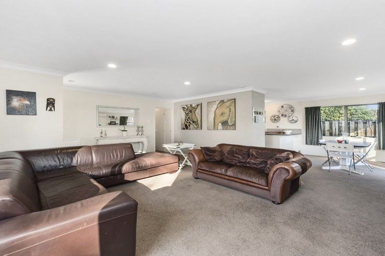 Photo of property in 21 Halyard Close, Flagstaff, Hamilton, 3210