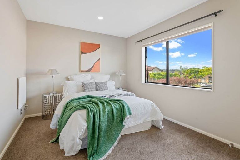 Photo of property in 28 Malahide Drive, Flat Bush, Auckland, 2019