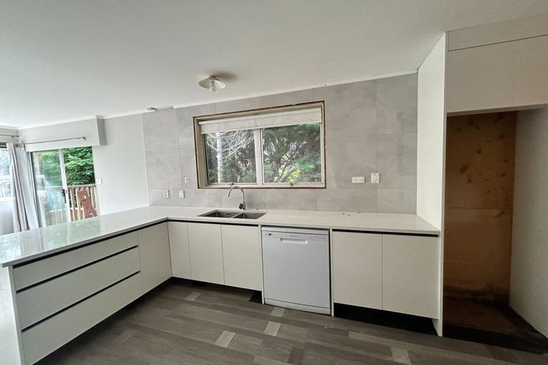 Photo of property in 1/40 Savoy Road, Glen Eden, Auckland, 0602