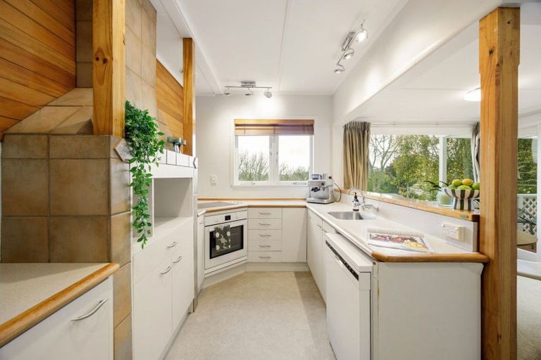 Photo of property in 24 Sutton Crescent, Hillcrest, Hamilton, 3216
