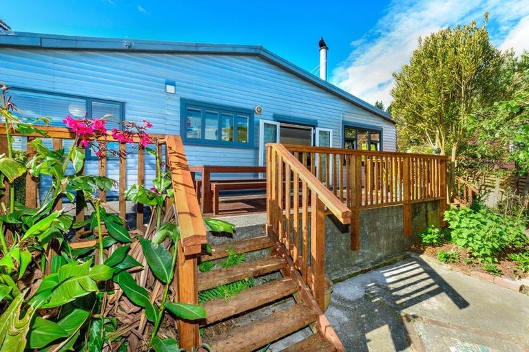 Photo of property in 10 Cornwall Road, Lyttelton, 8082