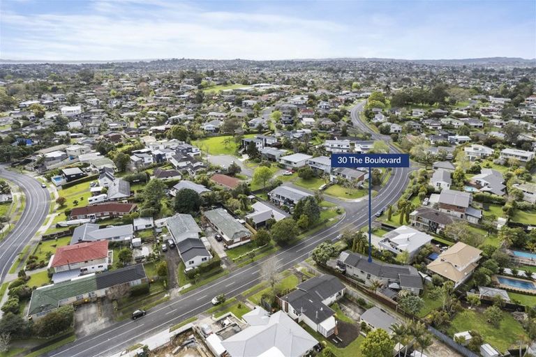 Photo of property in 30 The Boulevard, Sunnyhills, Auckland, 2010