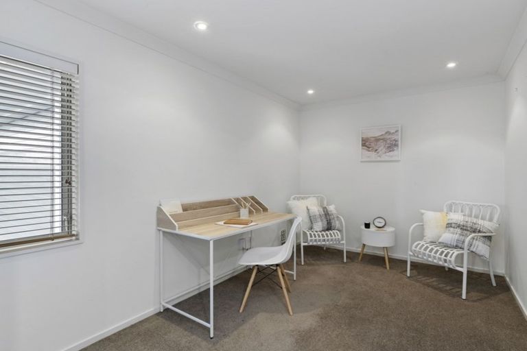 Photo of property in 23 Foresters Crescent, Parklands, Christchurch, 8083