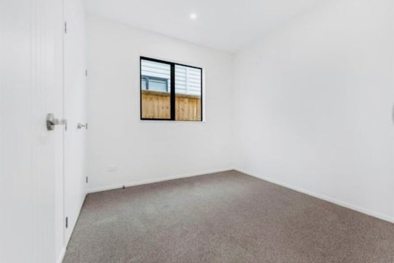 Photo of property in 11 Cronshaw Road, Karaka, Papakura, 2113