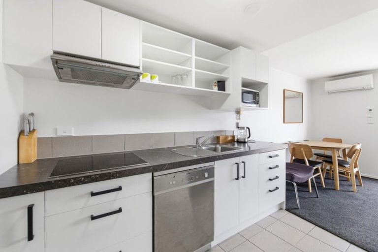 Photo of property in Atlas Apartments, 20/49 Maunganui Road, Mount Maunganui, 3116