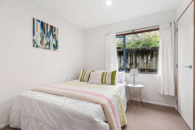 Photo of property in 1/12 Kaweka Street, New Lynn, Auckland, 0600