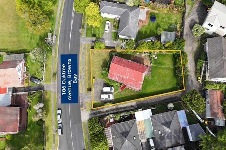 Photo of property in 106 Oaktree Avenue, Browns Bay, Auckland, 0630