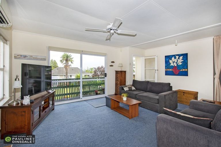 Photo of property in 54 Kokich Crescent, Onerahi, Whangarei, 0110