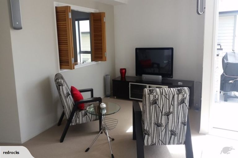 Photo of property in 3/16 Oriental Terrace, Oriental Bay, Wellington, 6011