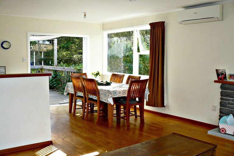 Photo of property in 16 Ivy Place, Birkdale, Auckland, 0626