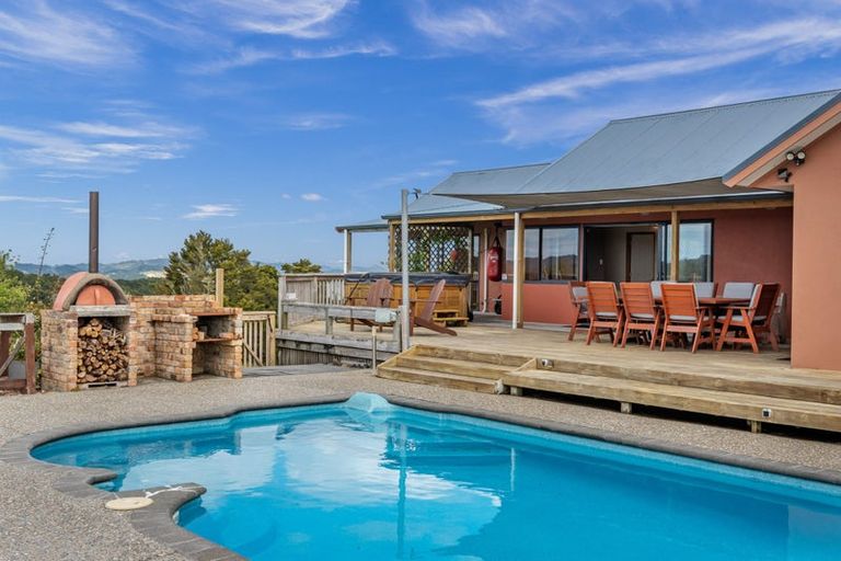 Photo of property in 30 Galliard Way, Kauri, 0185