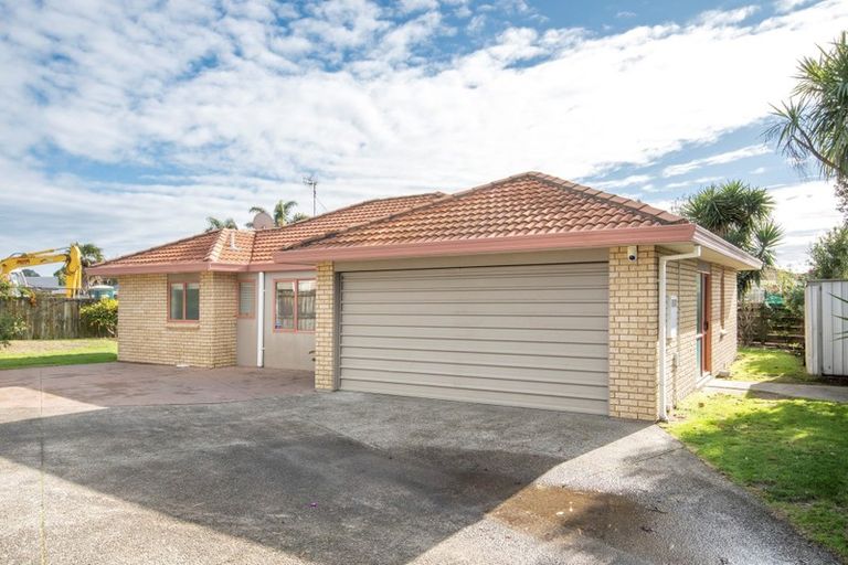 Photo of property in 24 Luculia Drive, Mount Maunganui, 3116