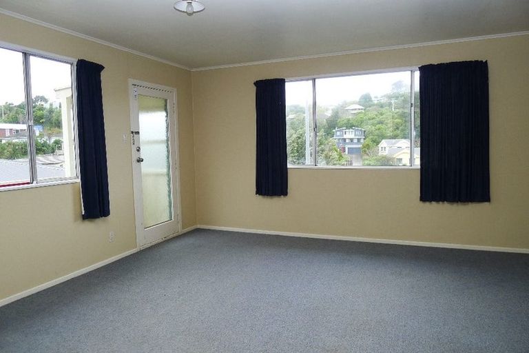 Photo of property in 137b Newlands Road, Newlands, Wellington, 6037