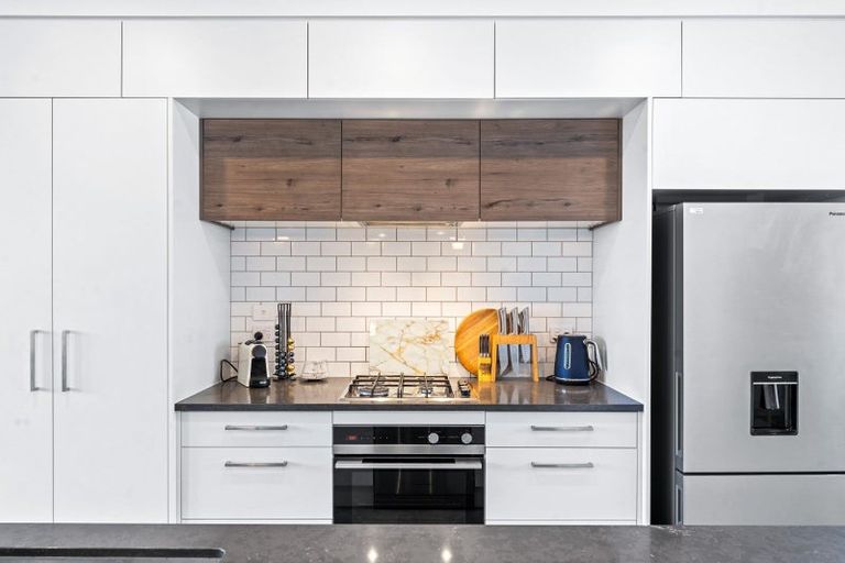 Photo of property in 91 Karepiro Drive, Stanmore Bay, Whangaparaoa, 0932