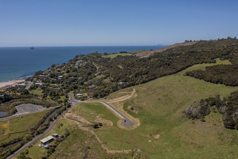 Photo of property in 6 Te Puia Place, Hot Water Beach, Whitianga, 3591