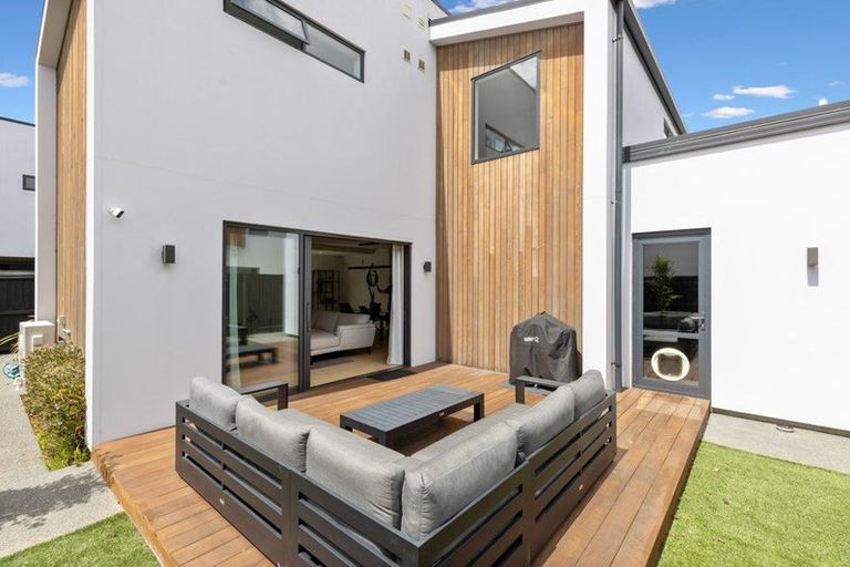 Photo of property in 1/177 Edgeware Road, Edgeware, Christchurch, 8013