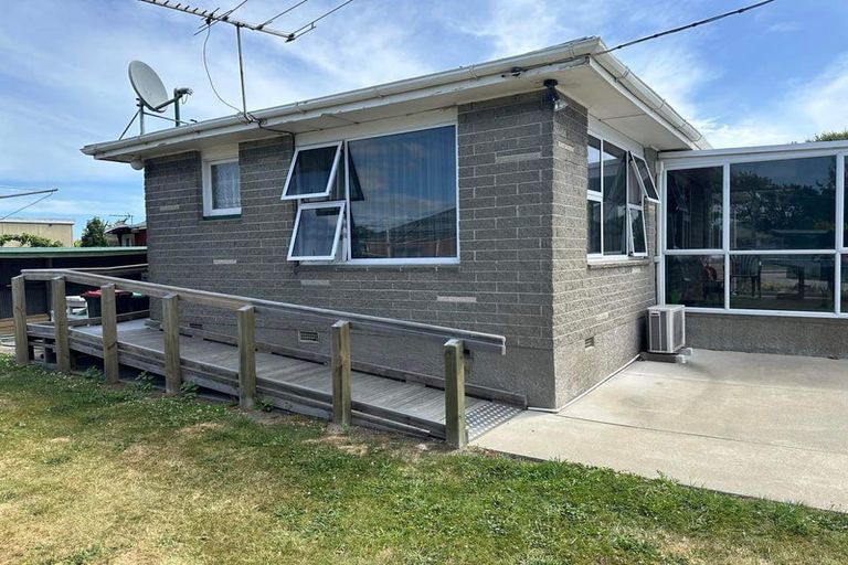 Photo of property in 48 Blankney Street, Hornby, Christchurch, 8042