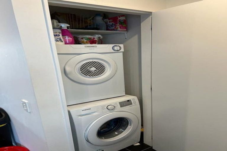 Photo of property in 24u9 Princess Terrace, Newtown, Wellington, 6021