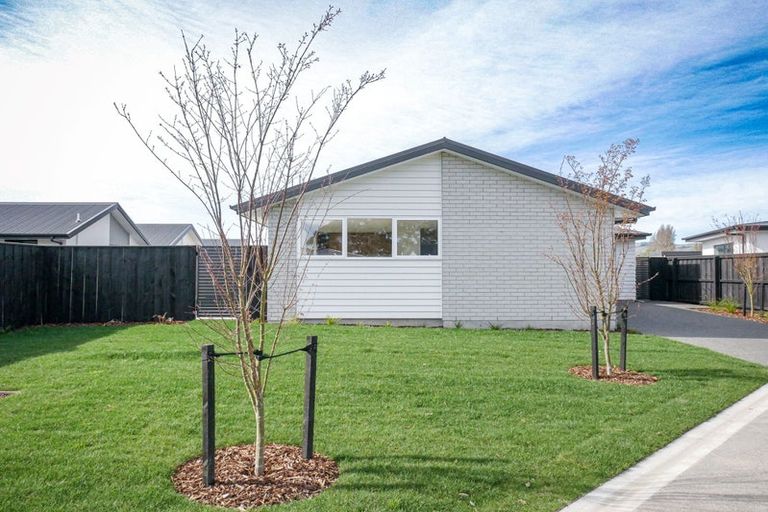 Photo of property in 21 Kekewai Place, Halswell, Christchurch, 8025