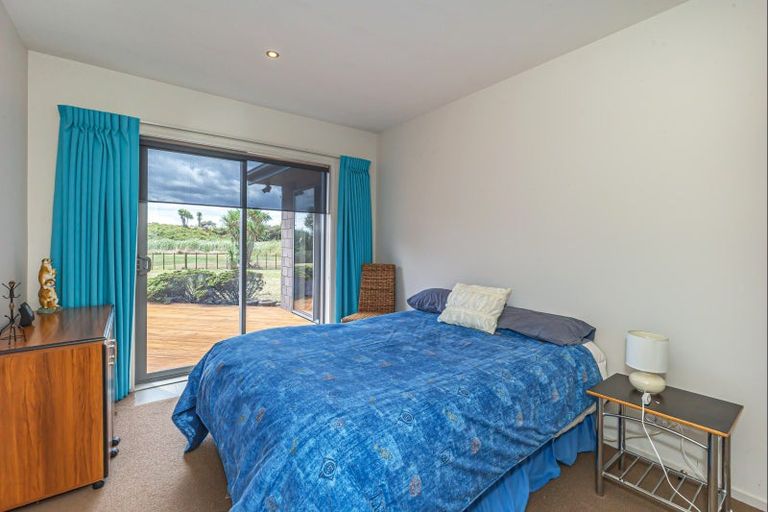 Photo of property in 68 Waitarere Rise Avenue, Waitarere, Levin, 5510