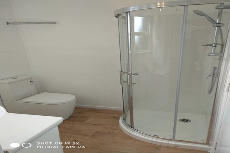 Photo of property in 88 Newlands Road, Newlands, Wellington, 6037