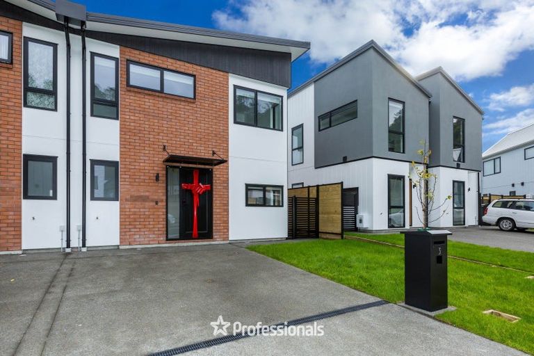Photo of property in 3 Joseph Bolton Crescent, Trentham, Upper Hutt, 5018