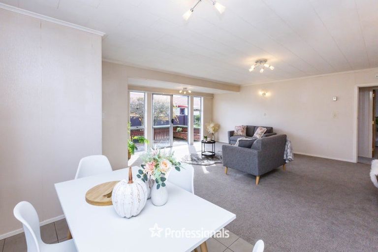 Photo of property in 31a-b Thackeray Street, Trentham, Upper Hutt, 5018