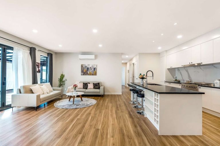 Photo of property in 43a Colombo Road, Waiuku, 2123