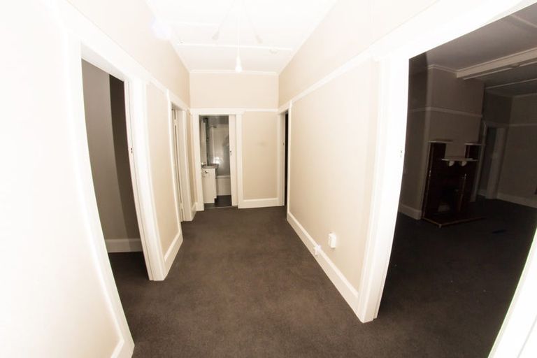 Photo of property in 90 Freyberg Street, Lyall Bay, Wellington, 6022