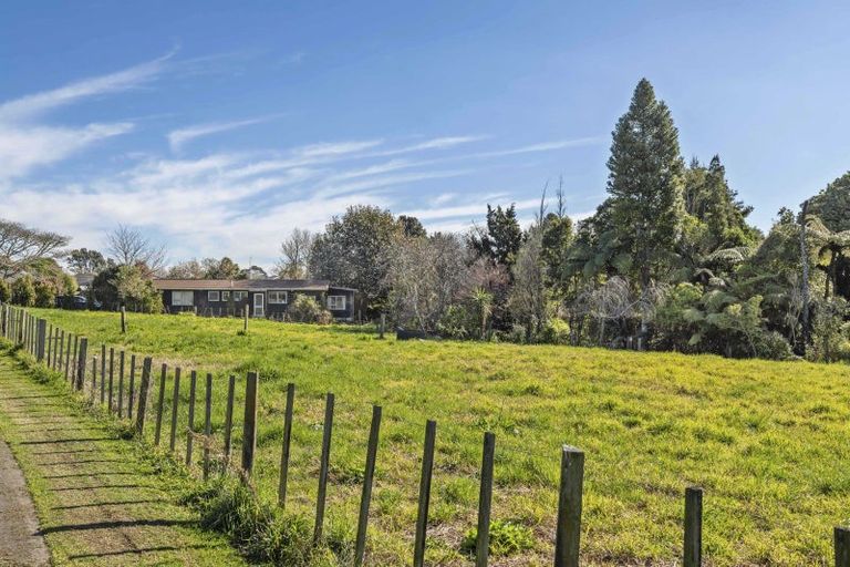 Photo of property in 3 Armstrong Avenue, Waitara, 4320