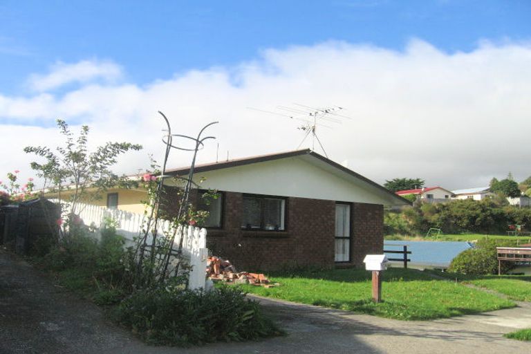 Photo of property in 17 Rose Street, Ranui, Porirua, 5024