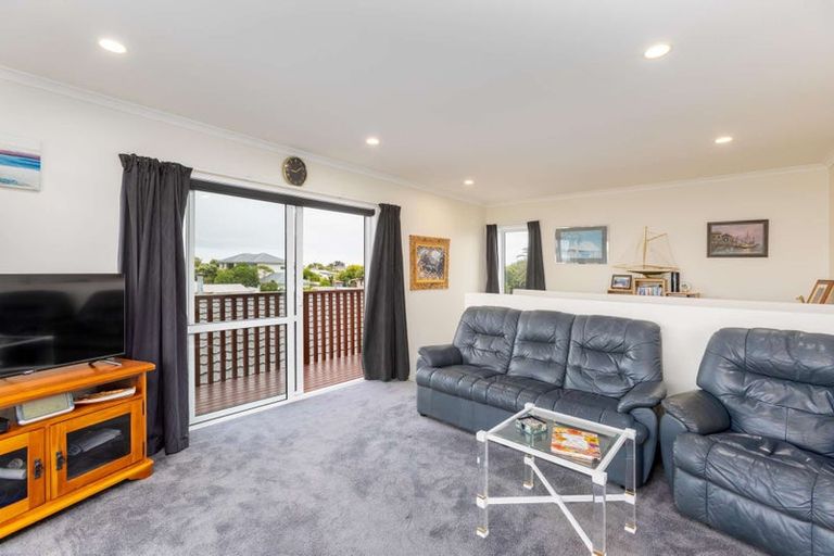 Photo of property in 409 Estuary Road, South New Brighton, Christchurch, 8062