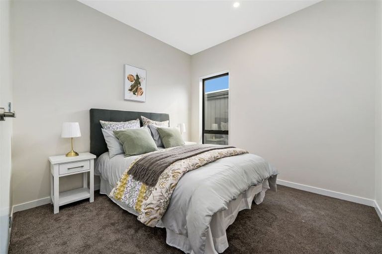 Photo of property in 17 Horokaka Street, Massey, Auckland, 0614