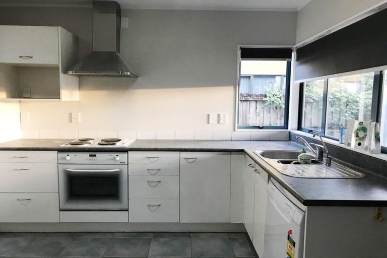 Photo of property in 100 Chapel Road, Flat Bush, Auckland, 2019