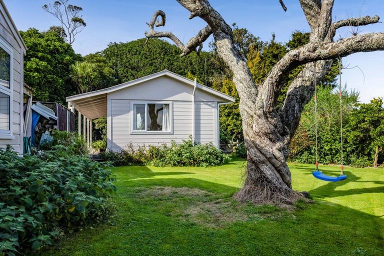 Photo of property in 724 Ararata Road, Ararata, Hawera, 4674