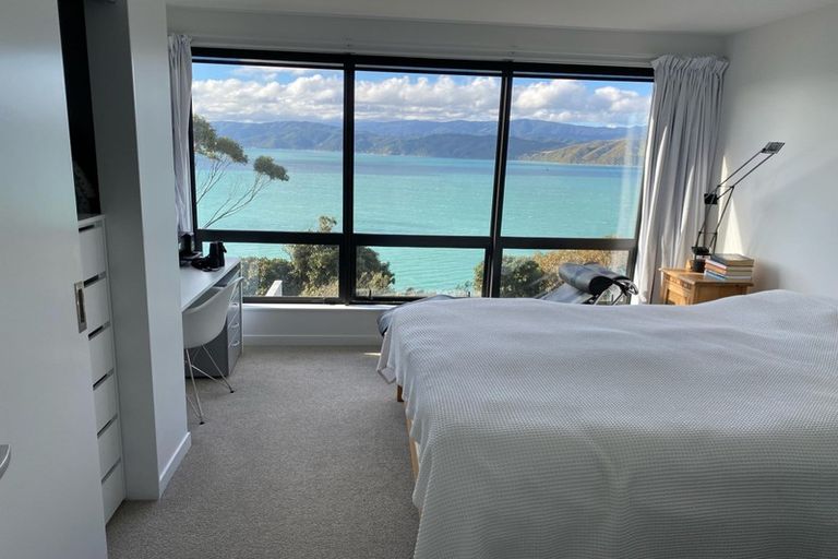 Photo of property in 80u7 Seatoun Heights Road, Seatoun, Wellington, 6022