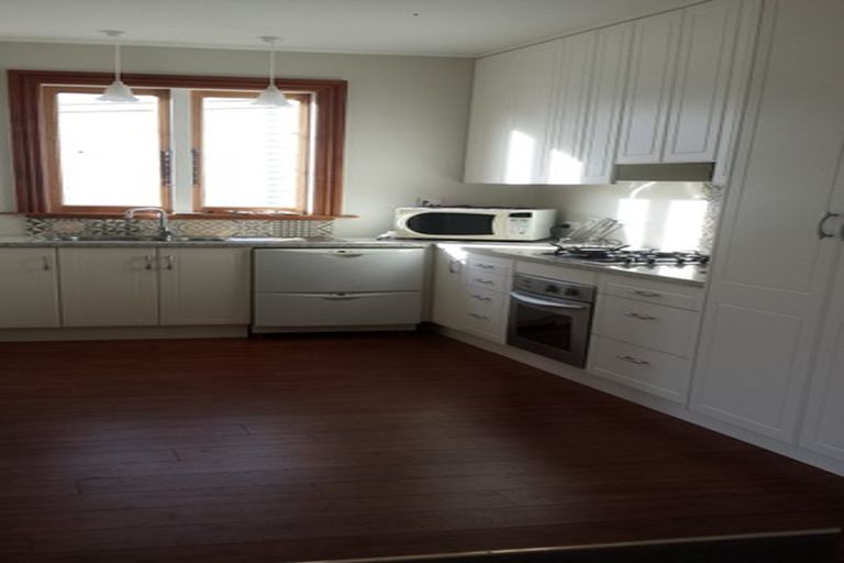 Photo of property in 72 Overtoun Terrace, Hataitai, Wellington, 6021