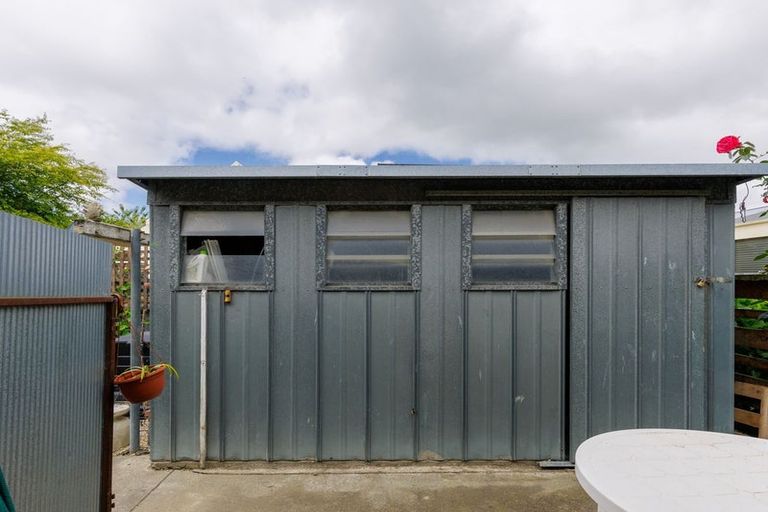 Photo of property in 25a Leonard Street, Waimate, 7924