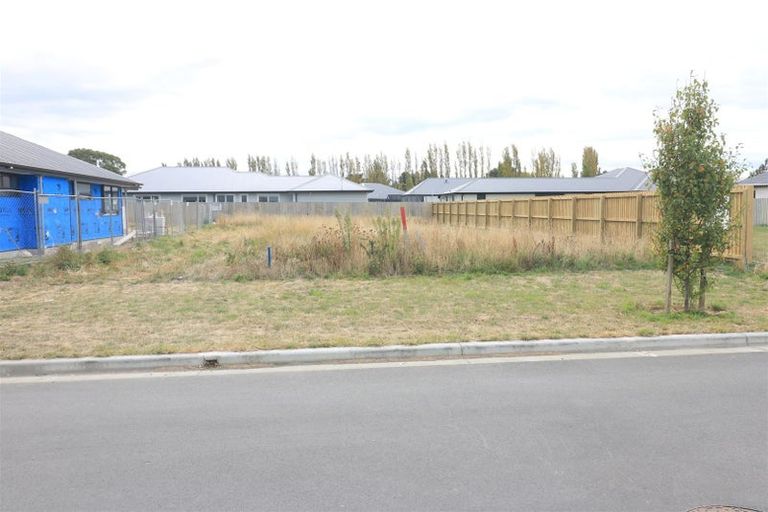 Photo of property in 11 Salkeld Place, Woodend, 7610